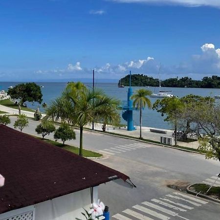 Indy'S Best Bay Frontview In Samana. Kültér fotó